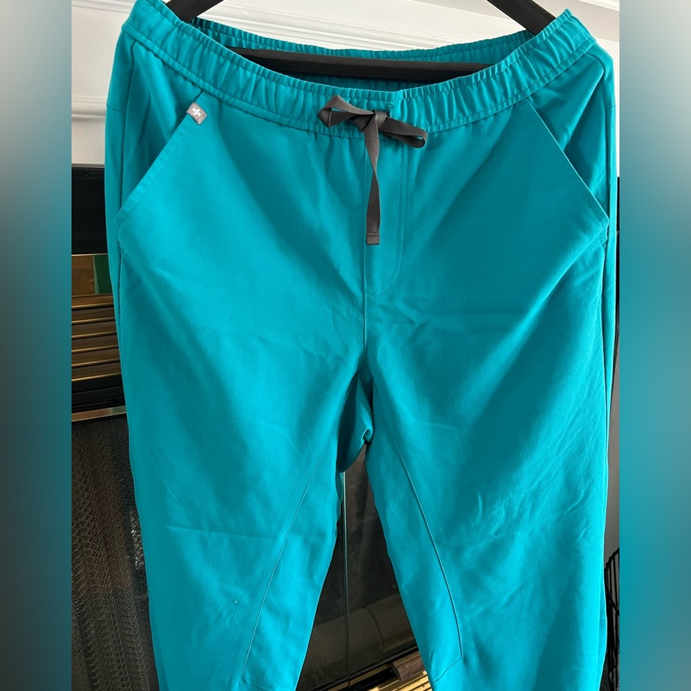 Figs Men’s Limited Edition Teal Jogger Scrub Pants
